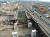 Stahlbauteil der neuen Leverkusener Rheinbrücke in seiner Endposition